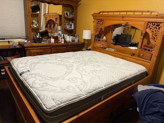 Cama queen size SIN COLCHON y cajonera