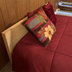 Double Bed/wood Frame, Mattress