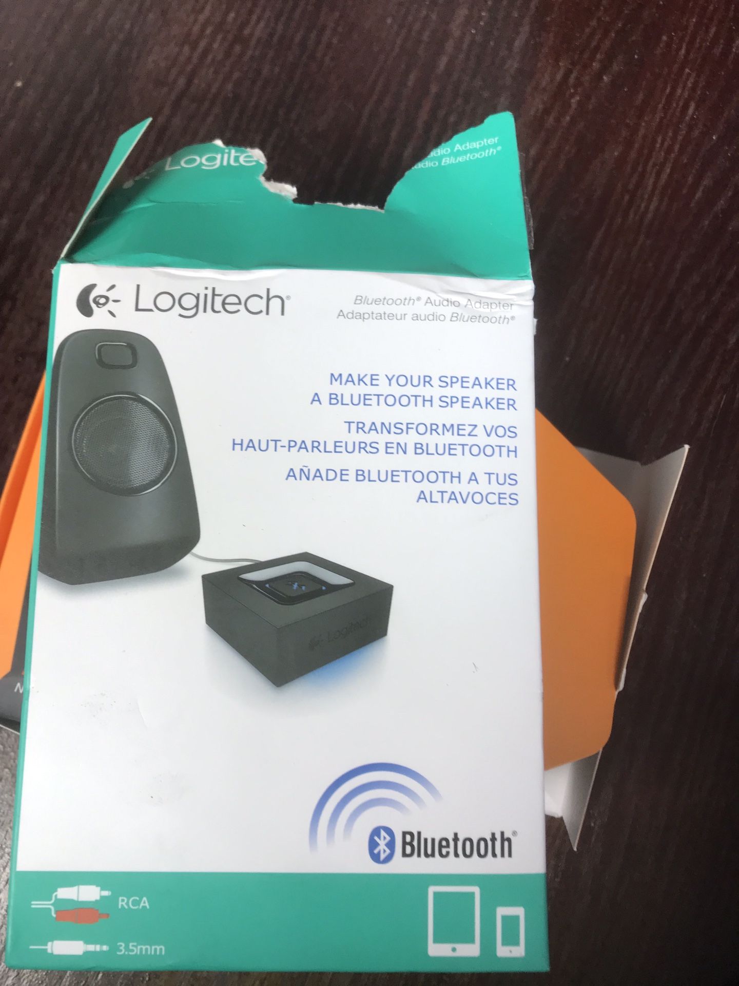 Bluetooth audio adapter speaker