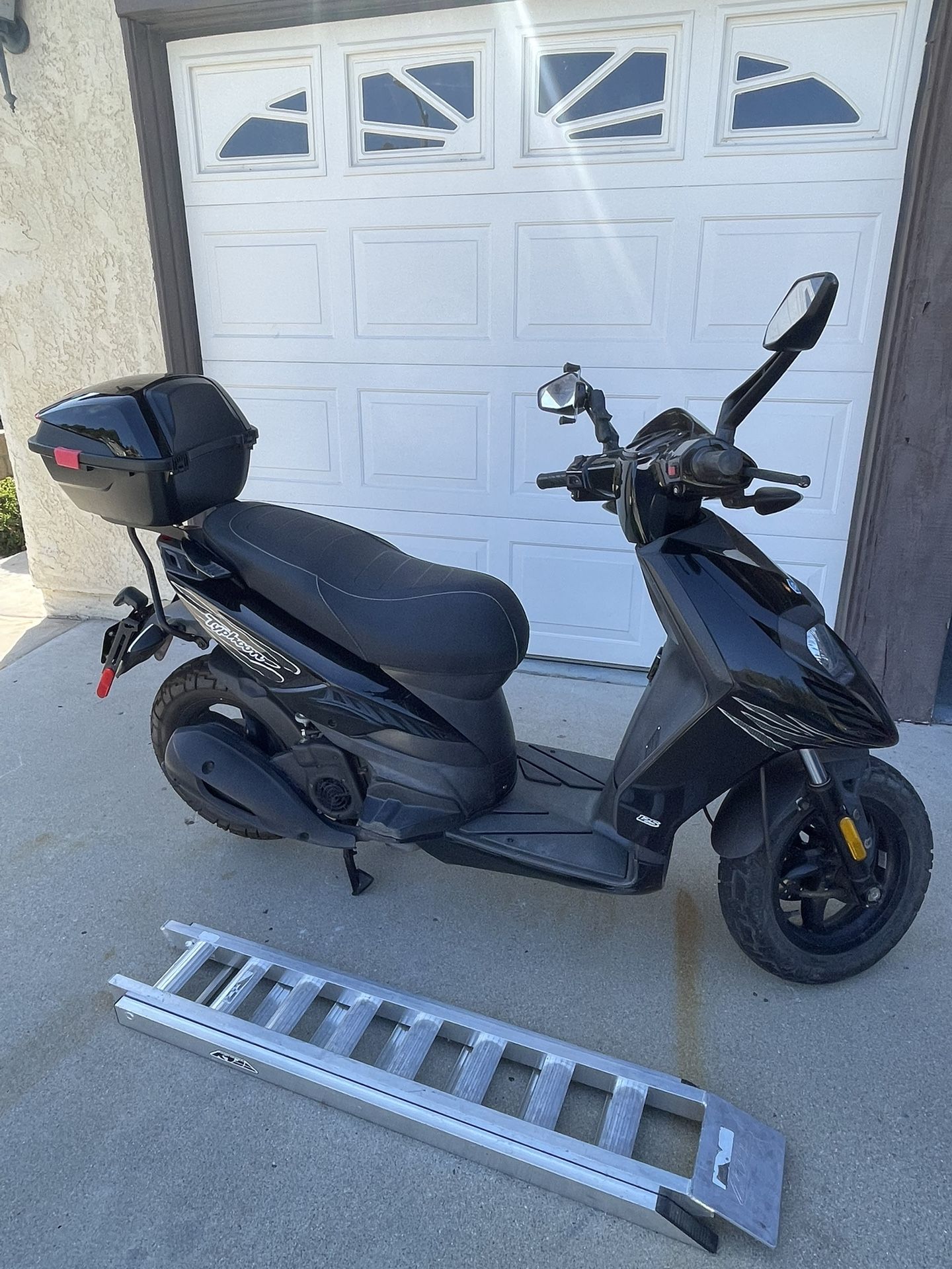 2012 Piaggio Typhoon Motorcycle / Scooter
