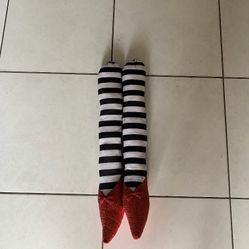 With Legs (Halloween) 