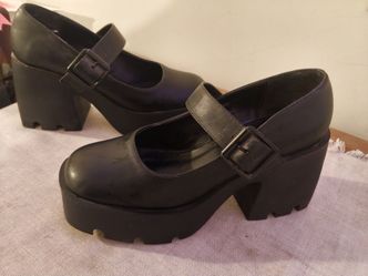 Platform heels