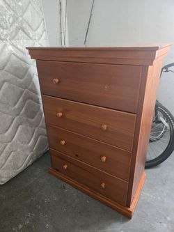 Wood dresser