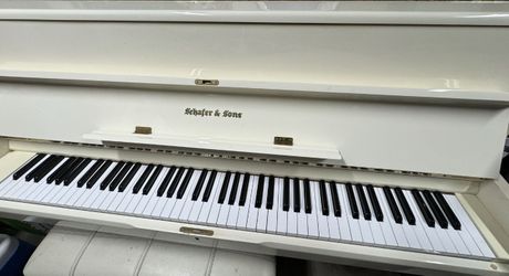 🎄 Special! White Schafer & Sons Upright Piano