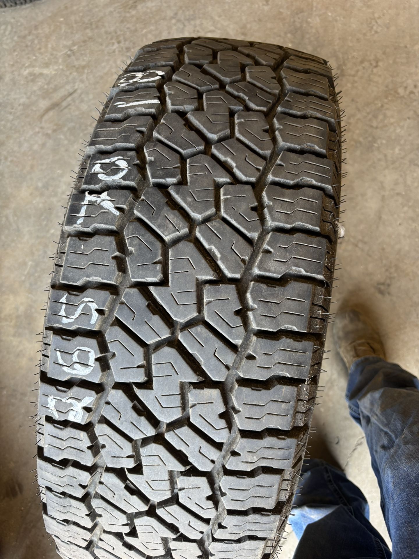 265/70/18 Free Mounting