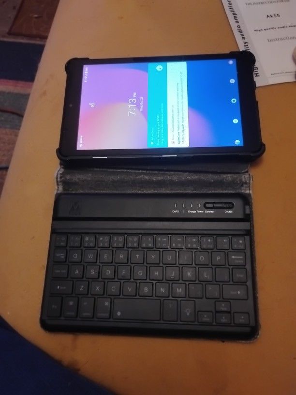 Mini 8 In Tablet & Keyboard