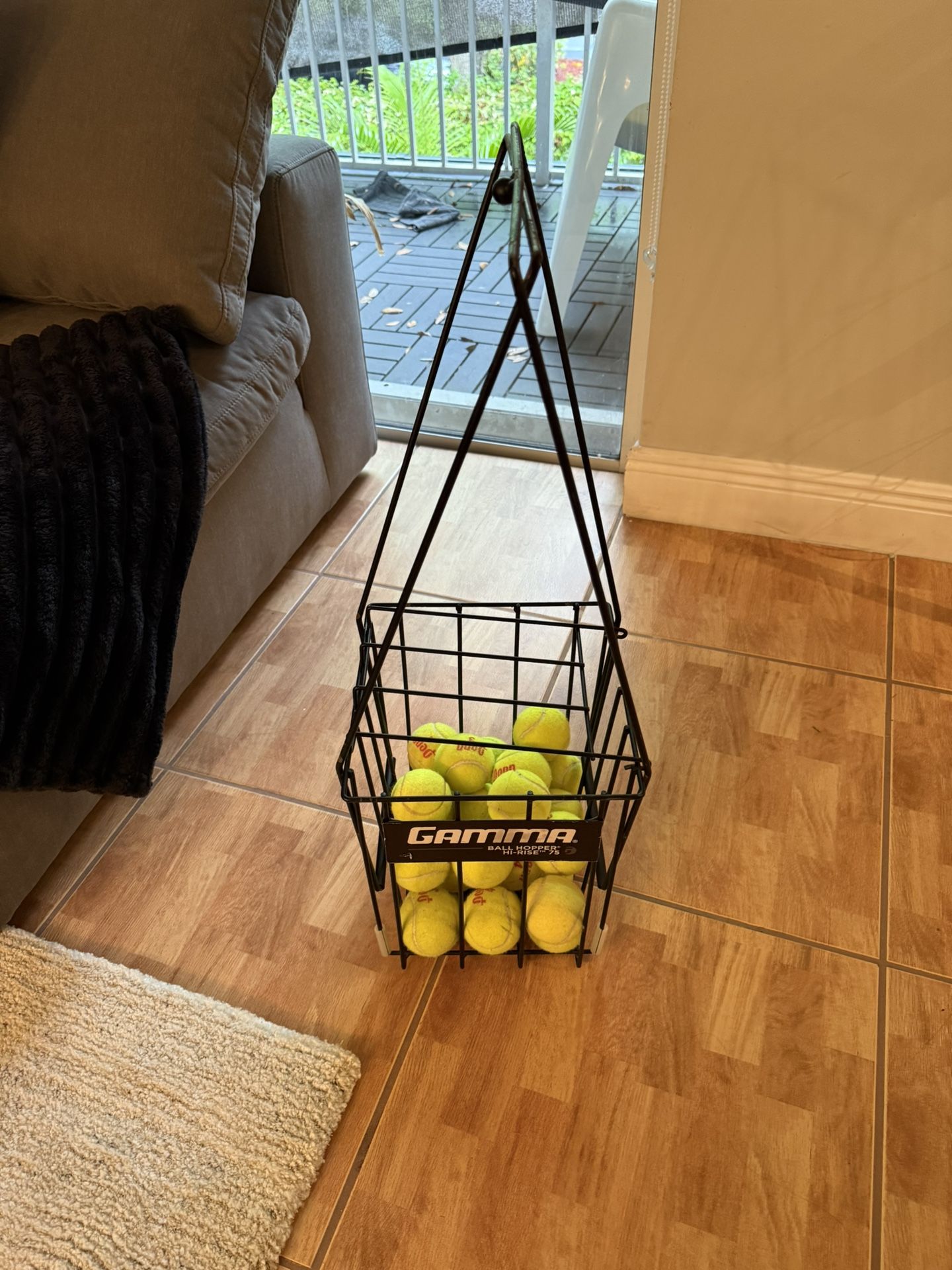 tennis balls with basket