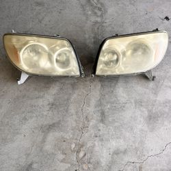 2004 Toyota 4Runner Headlight OEM