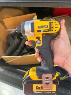 DeWalt 20V Max Cordless Impact Driver with Battery