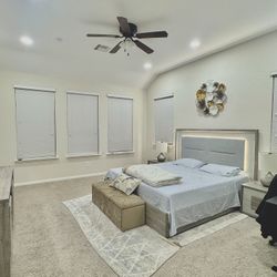 Italian Solid Wood King Bedroom Set With Light On Headboard 