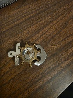 Anchor buckle w/spinning wheel & propeller
