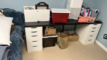Office desk with 10 storage units