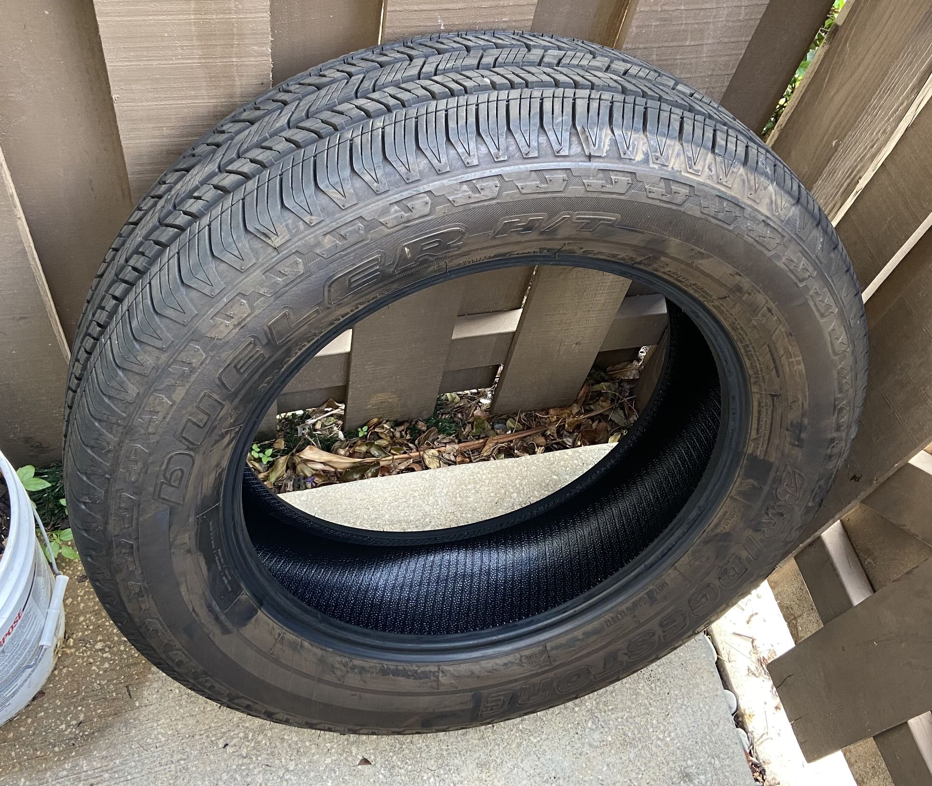 265/60R20 BRIDGESTONE DUELER H/T 685