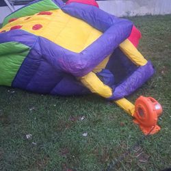 Splash and slide inflatable rock, wall waterslide and pool 