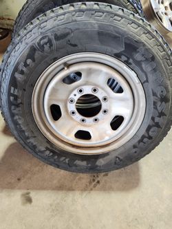 275/65r18 Tires