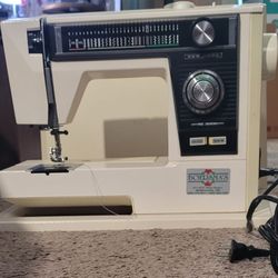 Sewing Machine New Home RE-3000