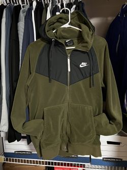 Men’s Nike Sweater Small