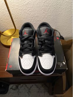 Jordan 1 Low SE Black Toe (2025) (GS) - 6Y