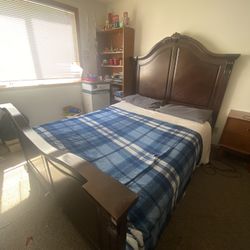 king Bed frame & Bed Mattress! Talk