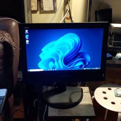 21 Inch Lenovo All In One Intel Core 3 , 4Gb Of Ram, 64Gb Ssd Drive, Windows 10, Office , Mouse,keyboard