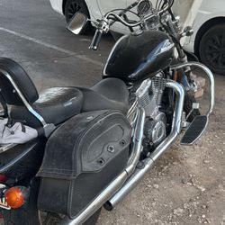 2005 1100 Honda shadow Honda