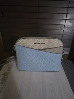 Michael kors crossbody purse