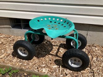 Rolling garden seat
