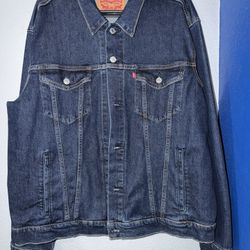 Levis denim jacket XL