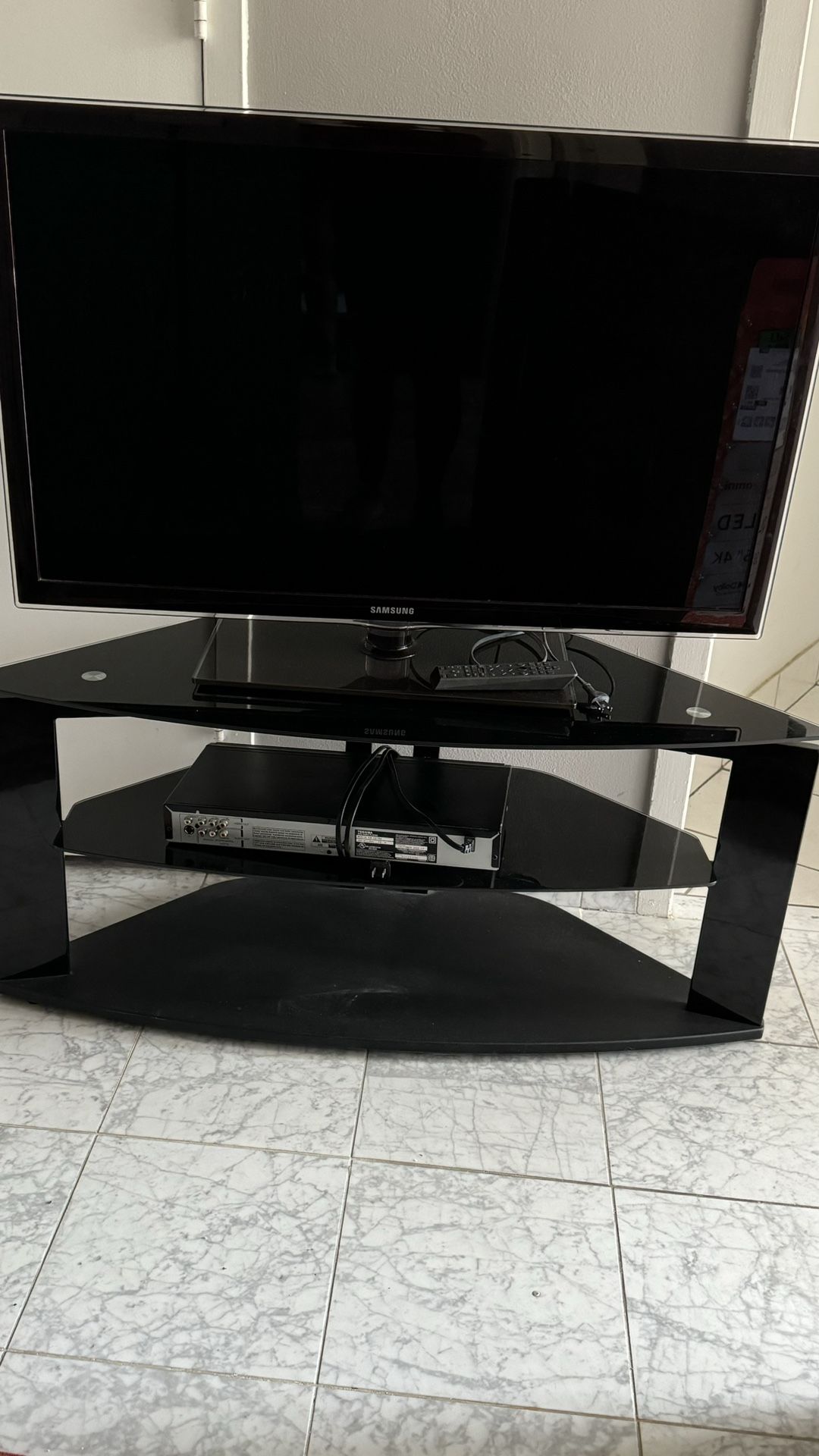 TV stand and TV