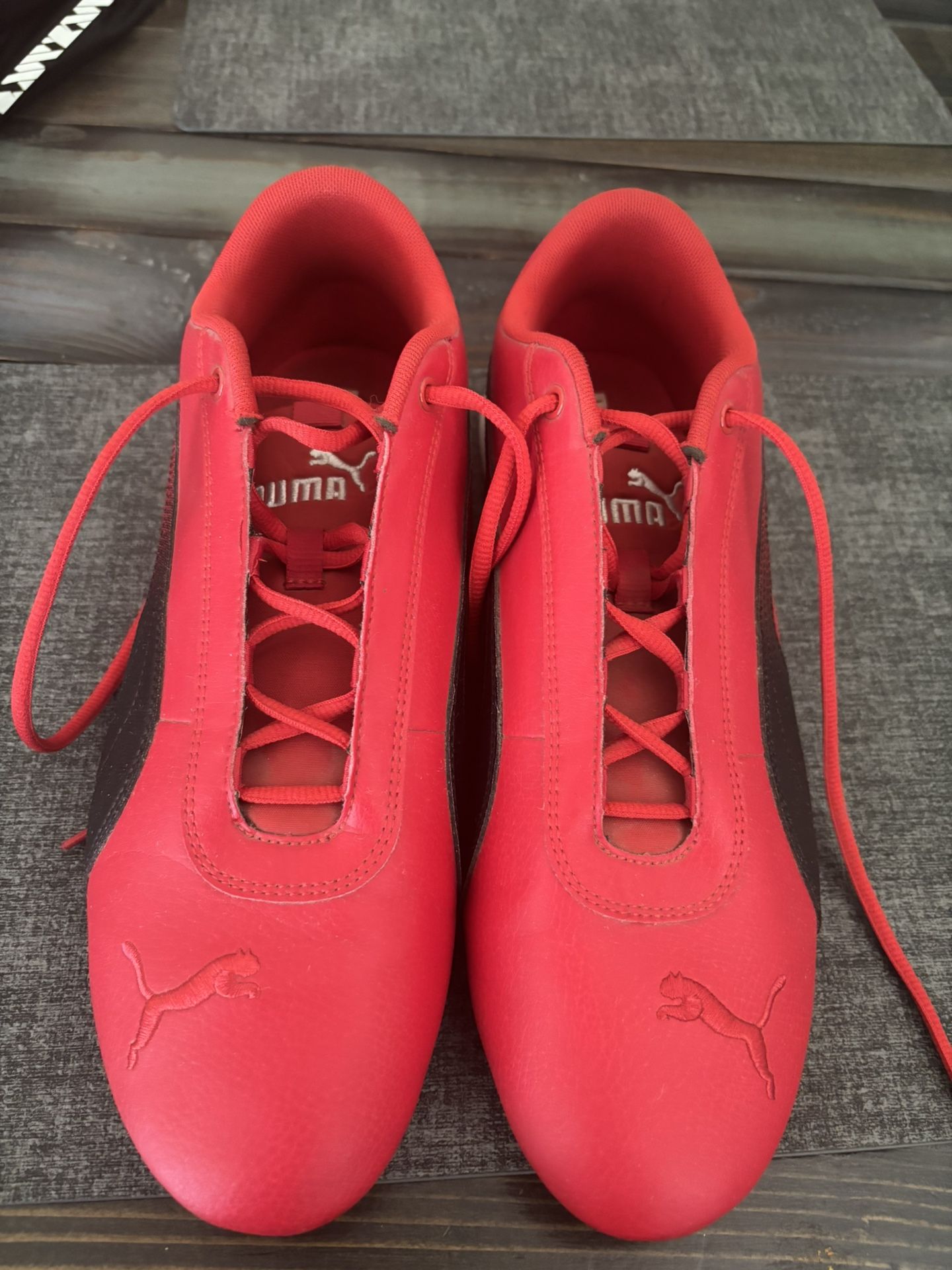 PUMA R-Cat Ferrari Rosso Corsa Red Black Men's 11 Motorsport Inspired Sneakers. 