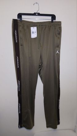 Jordan Men's Essentials Tracksuit Pants Size XXL  HF9341-22 Olive/ brown