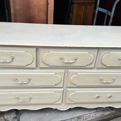 antique solid wood 7 drawer dresser beige L62”*D18”*H32”(address in description) 