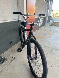 (No Trades) 29” fixed gear black shadow throne (