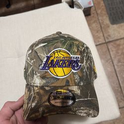 Lakers and realtree collab hat