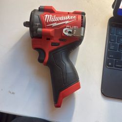 Milwaukee M12 Stubby