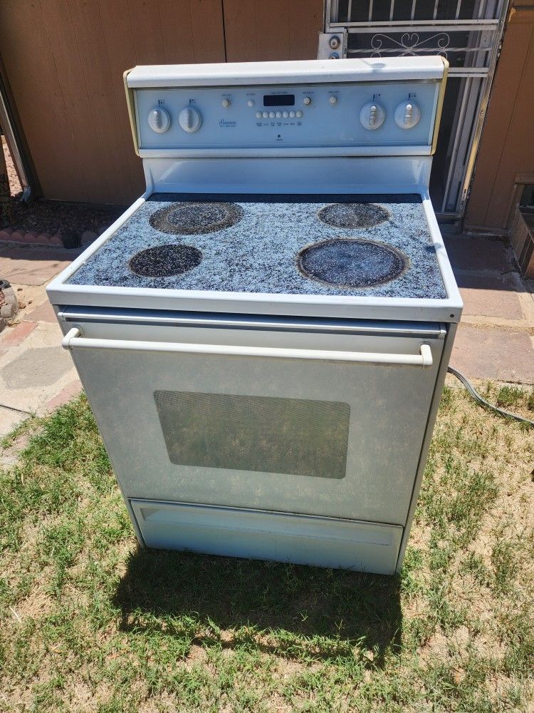 Amana Flat Top Electric Stove Oven & Microwave