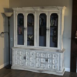 White Cabinet