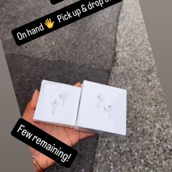 AirPod 4s