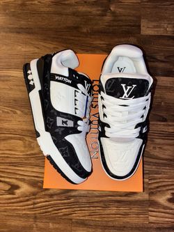 Louis Vuitton Trainer Black