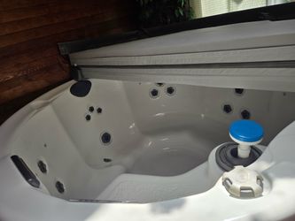 Hot Tub in Great shape