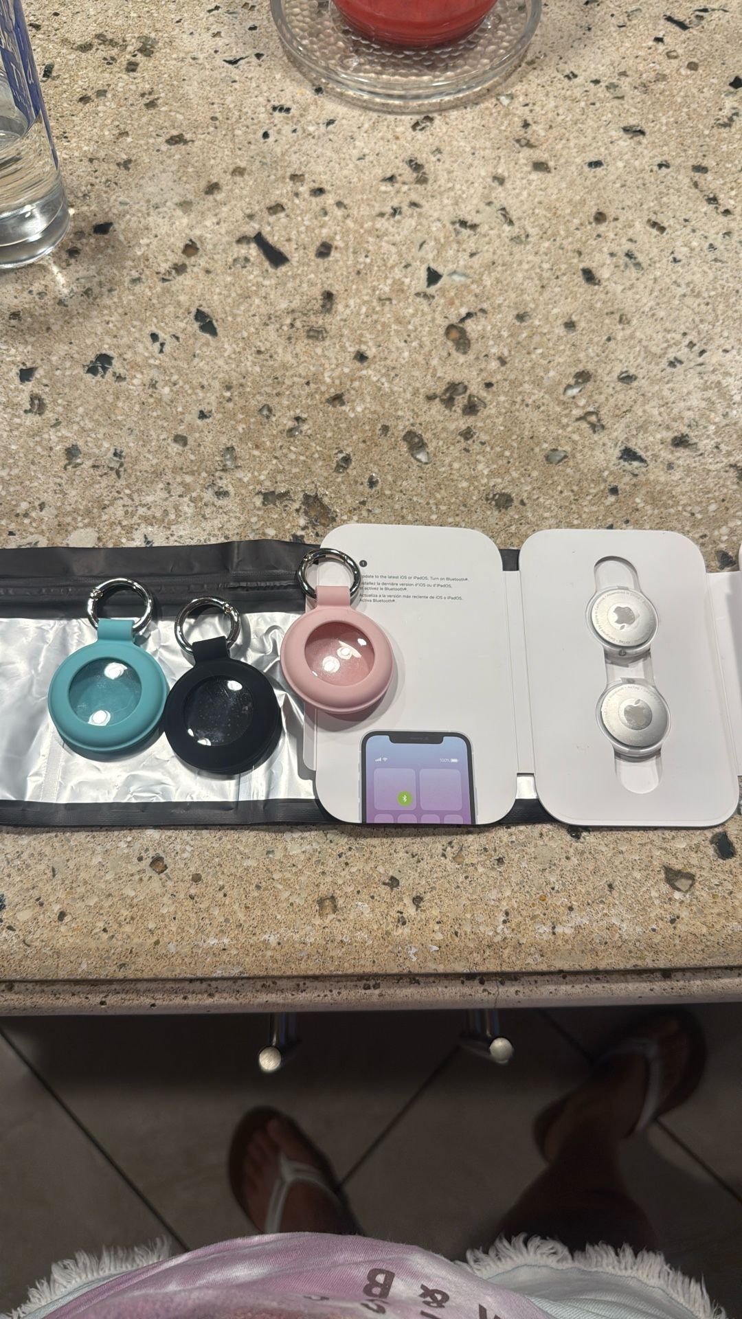 2 Apple Tags & Keyrings