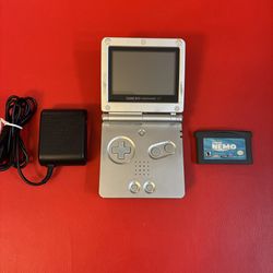 Nintendo Gameboy Advance SP (GBA) w/ Charger & Game