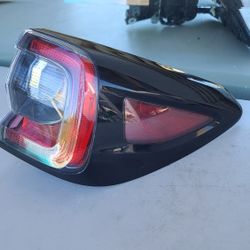 2020 - 2023 SUBARU OUTBACK RIGHT TAILAMP TAIL LAMP LIGHT LED PASSENGER SIDE GENUINE USED OEM . B2