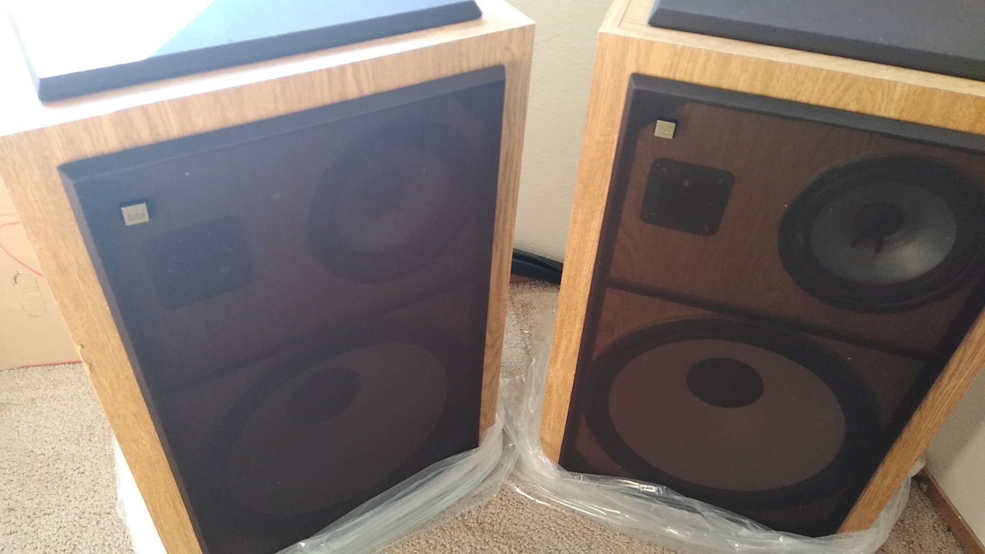 BSR audio speakers five way acustic suspension