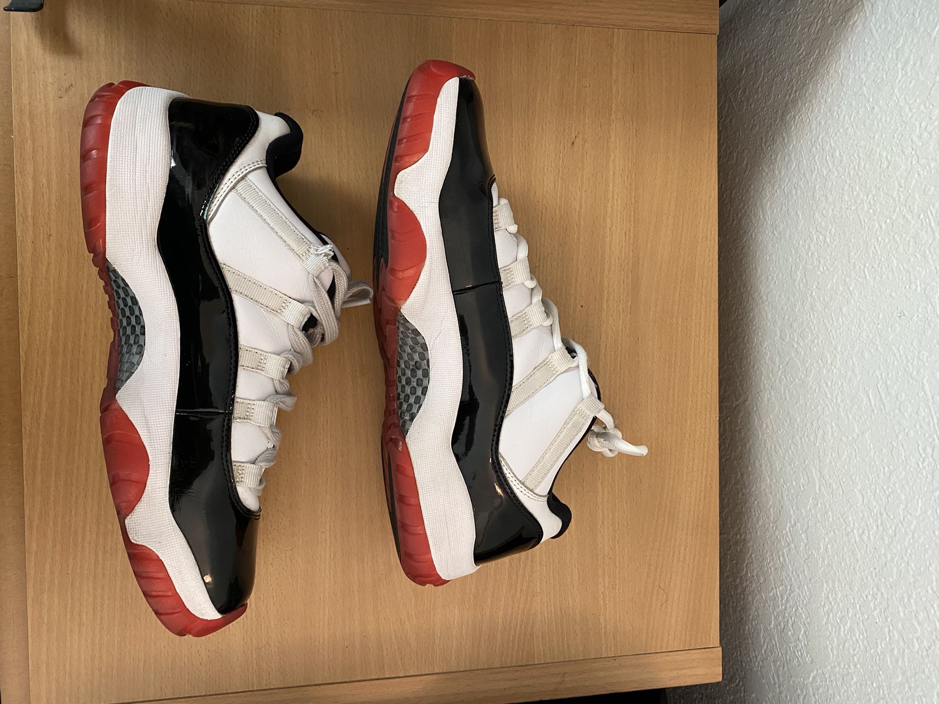 Air Jordan 11 Retro Low Concord-Bred