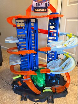Hot Wheels Ultimate Garage 2020 (Robo T-Rex) - Complete & Fully Working