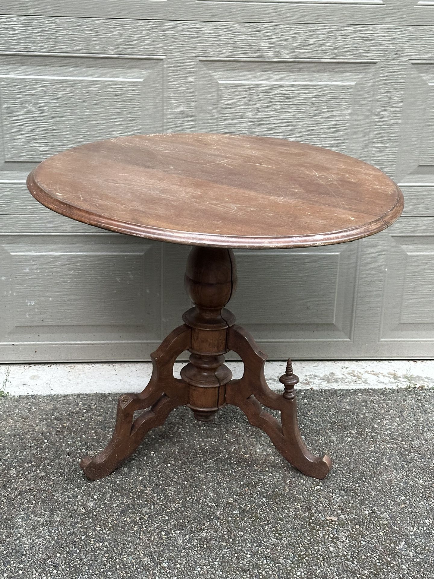 Antique Round Victorian Foyer or Hall Table about 33” wide