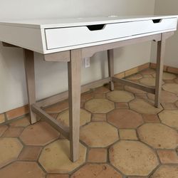 Thomasville Whitney 48” Writing Desk, Snowy White