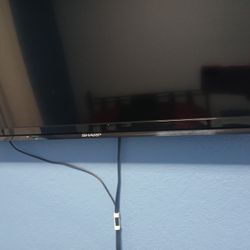 Sharp 32 In Tv (Not A Smart Tv)
