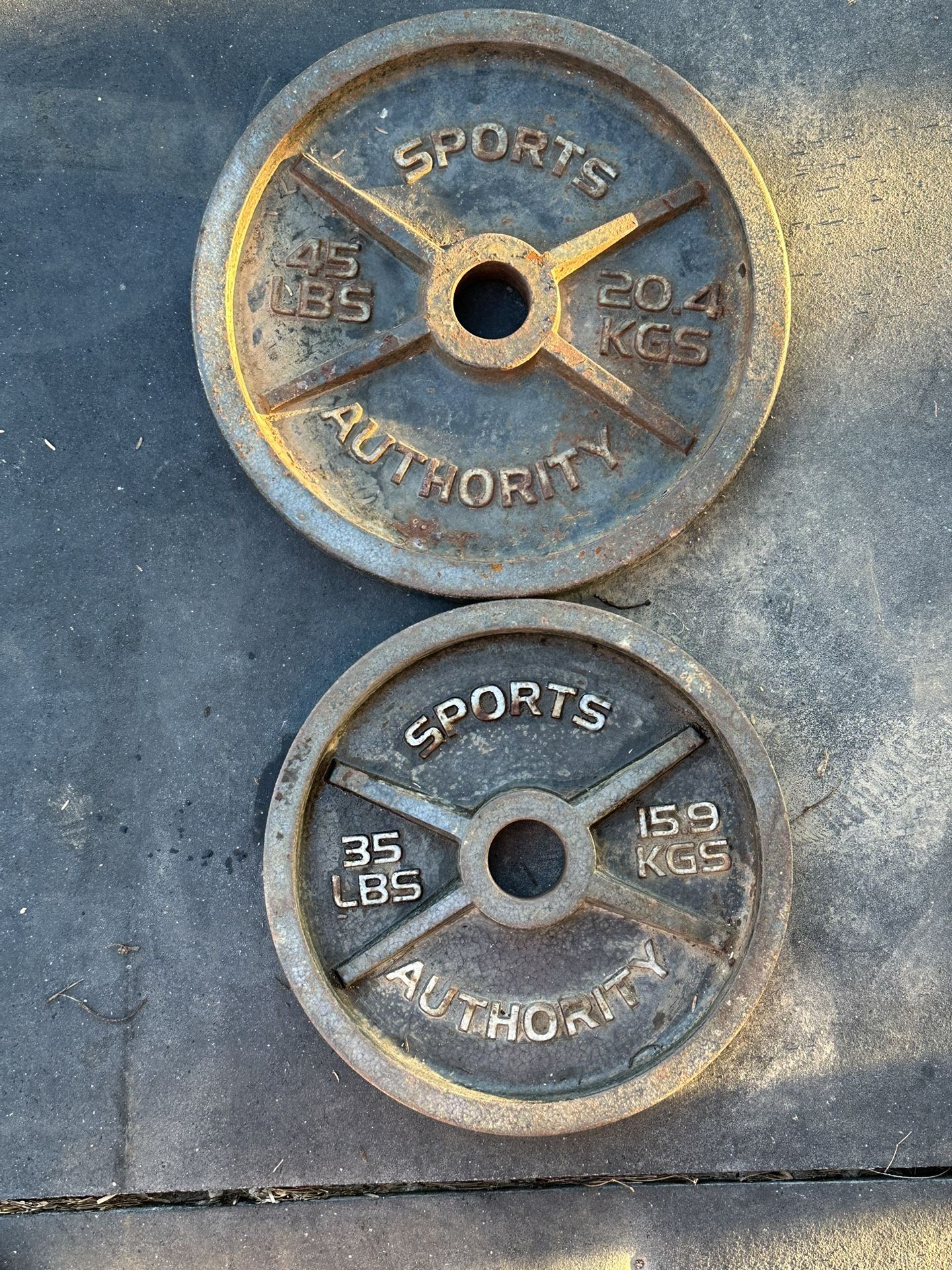 Olympic Weights - Single 45 & Single 35